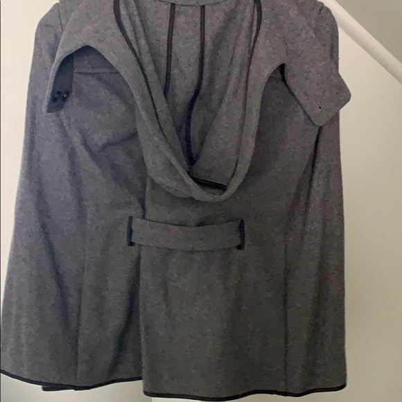 Juicy Couture grey hooded cape - Picture 4 of 6